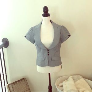Black and whites short sleeve blazer